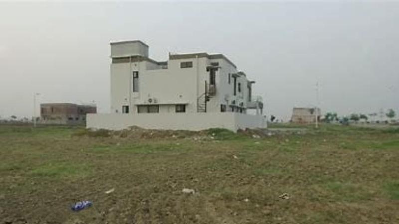 1 Kanal plot for sale in DHA phase 1 Lahore