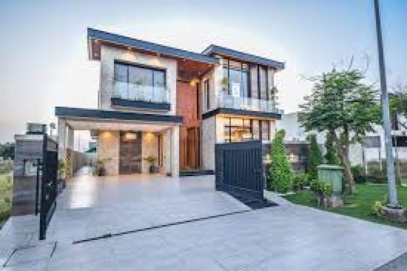 5 MARALA BRAND-NEW HOUSE FOR SALE IN PRIME LOCATION LAHORE