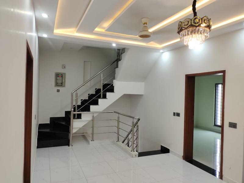 1 Kanal  House For Sale In Sector M-3 Lake City Lahore