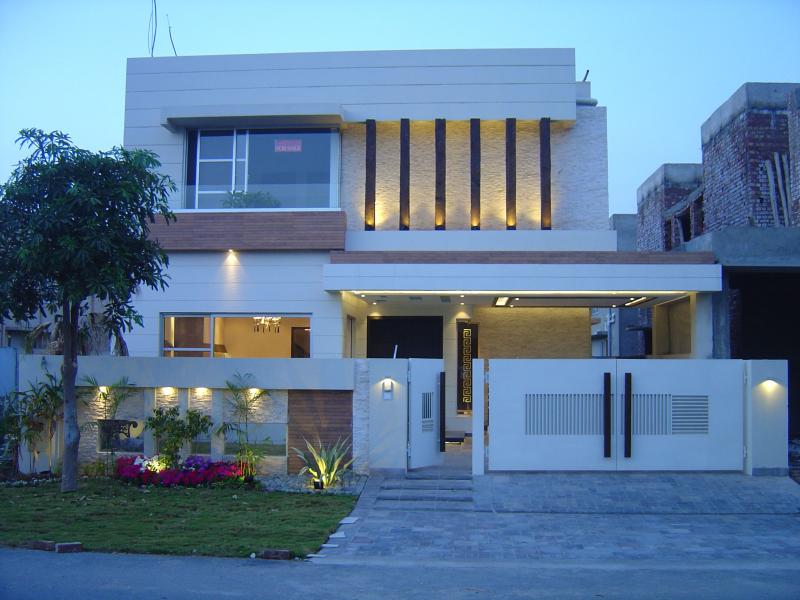 1Kanal Out Standing Top Quality Brand New House With Basement Designed For Sale 