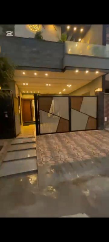 Most beautiful 7 marla house available for sale in Eden Valley Faisalabad 