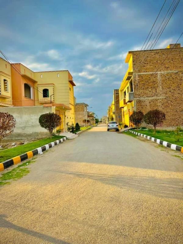 5 Marla Plot for Sale in Metro city Lahore 