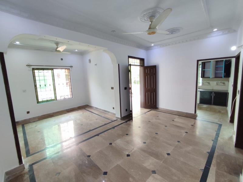 6 Marla Upper portion for rent in Gulshan E Lahore Near Punjab School