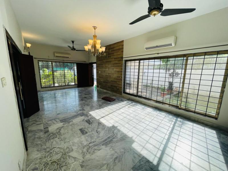 1200 Sq.yd Beautiful House for sale in Islamabad, E-7