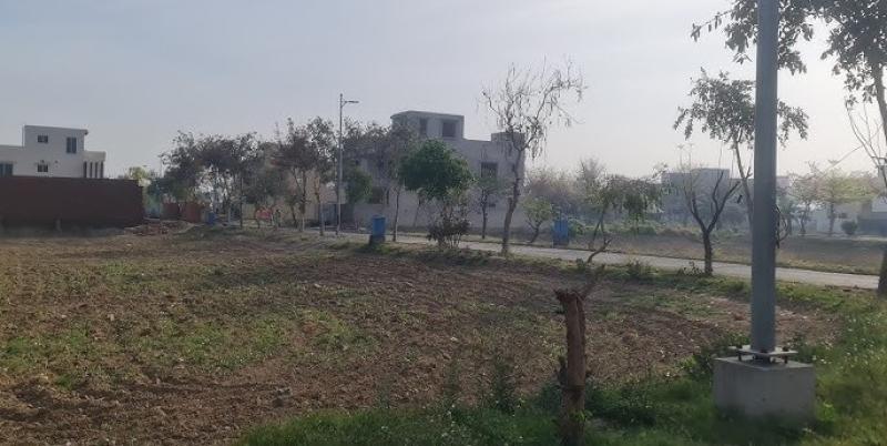 10.7 Marla Commercial Plot for sale in Lahore, New Lahore City