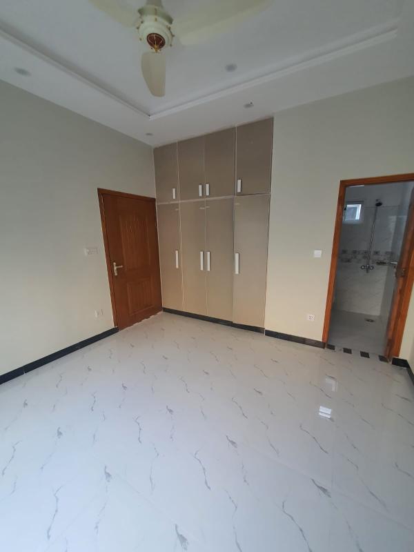 Brand New  6 Maral House For Sale In New Lalazar, Rawalpindi