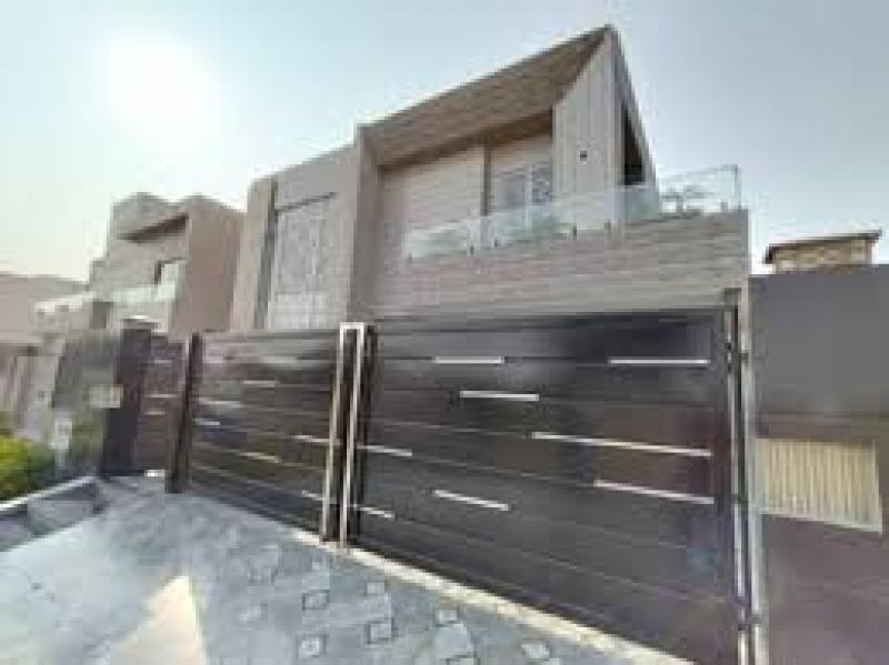 10 Marla Brand New House for Sale in Canal Road Faisalabad