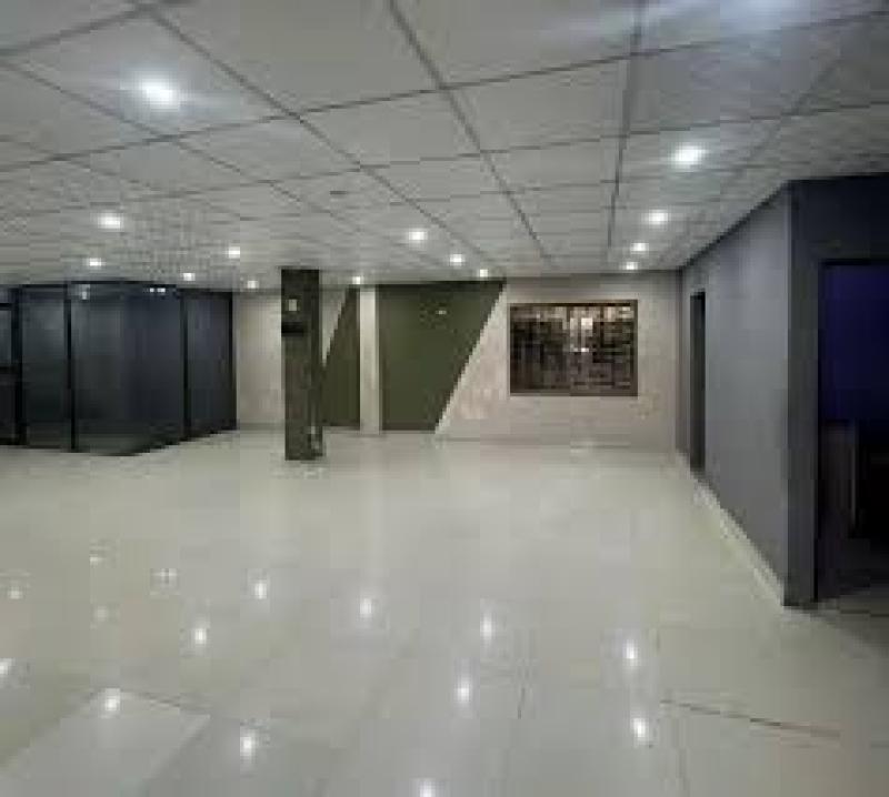 500 Sqft Office for Rent in Canal Road, Faisalabad 