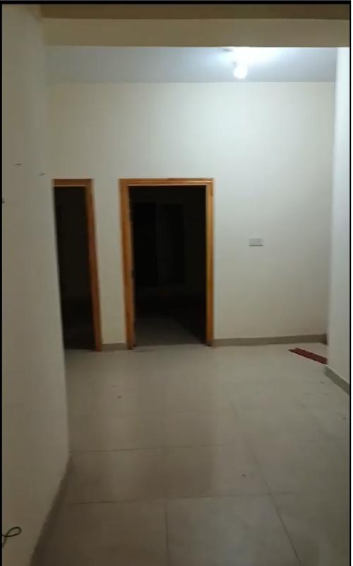 1175 sq.ft Flat For Sale On University Road, Peshawar