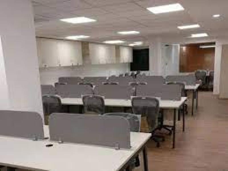 2000 Sq.ft Office for Rent in Gulberg, Lahore 