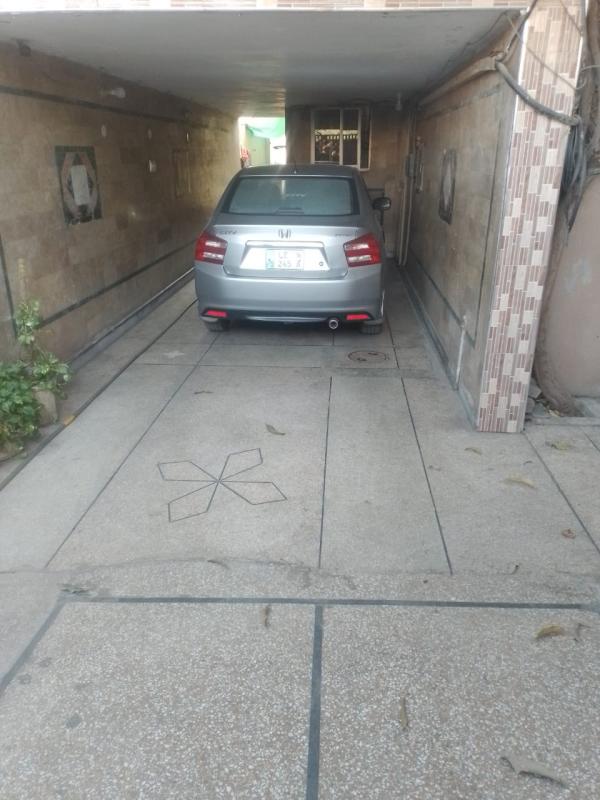 13.5 Marla Semi-Commercial House For Sale in Lahore