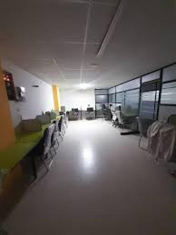 4000 Sq.ft Office for Rent in Firdous Market Gulberg, lahore 