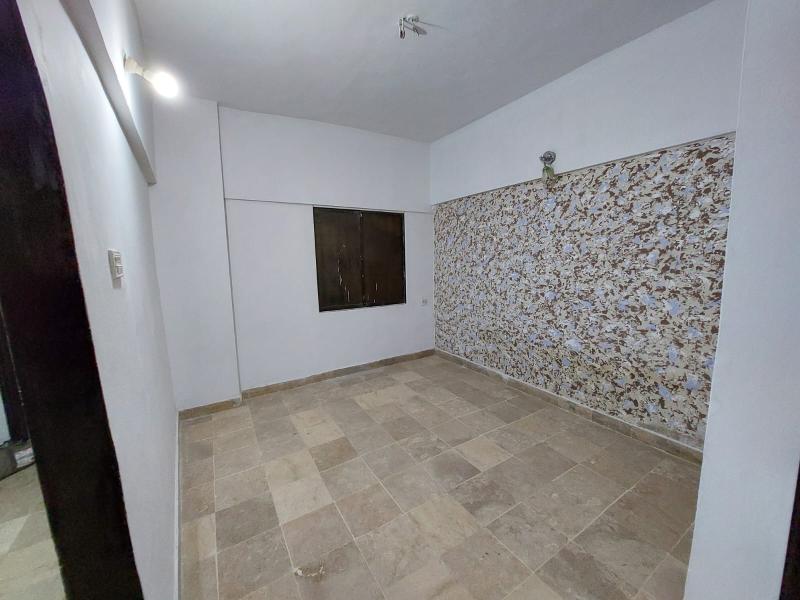 950 sq.ft Luxury Flat For Sale In Gulistan-e-Jauhar - Block 11, Karachi