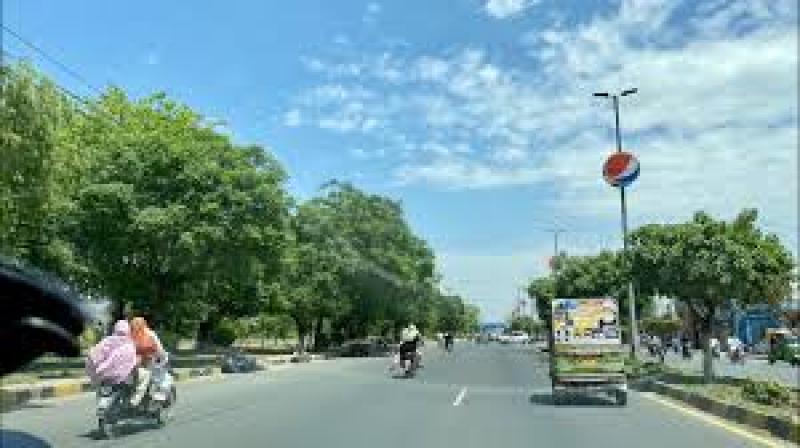  17 Kanal land for sale Main Samundri Road, Faisalabad