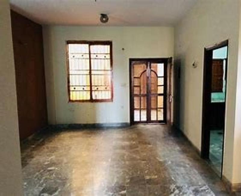 3 Marla flat for rent in al Kbire town Lahore 