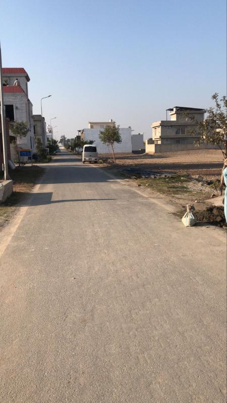 5.5 Marla Plot for Sale in Park View City Lahore