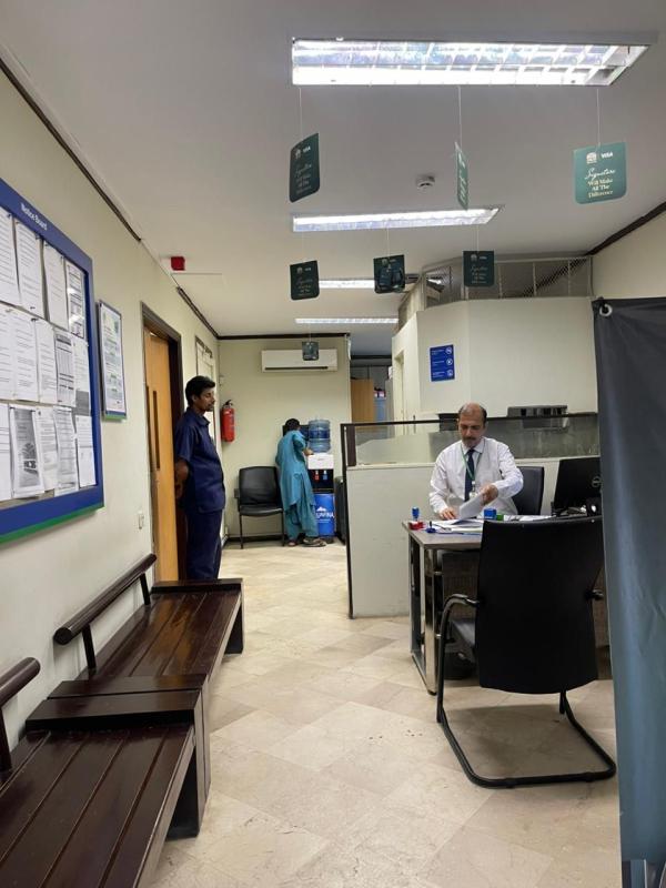 Zamzama Ground Floor for Rent Available 1800 Sq.Ft Ideal for Bank.