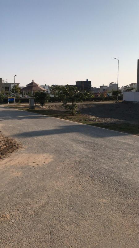 6.5 Marla Plot for sale in Ideal Location Park view city Lahore