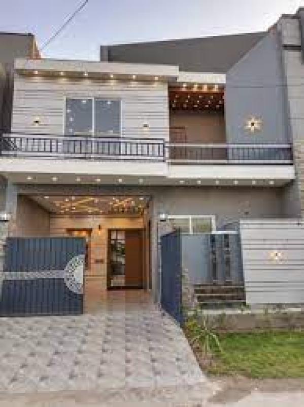 10 Marla House for Sale in lahore 