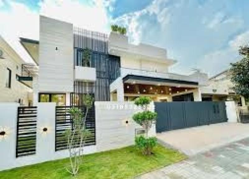 Brand New 1.3 kanal Lavish Corner Front Open House For Sale In Sector F-11 Islamabad