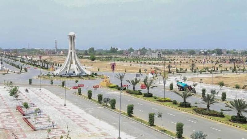 5 Marla Residential plot for Sale In New Lahore city ph4