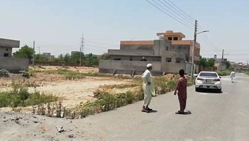 10 Marla plot for sale in LDA Avenue 1 Lahore  