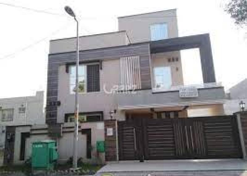 1 Kanal Ideal Location HOuse for Sale in Lahore