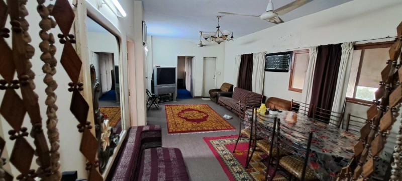 1700 sq.ft. Flat for sale in Karachi, Shahra-e-Faisal