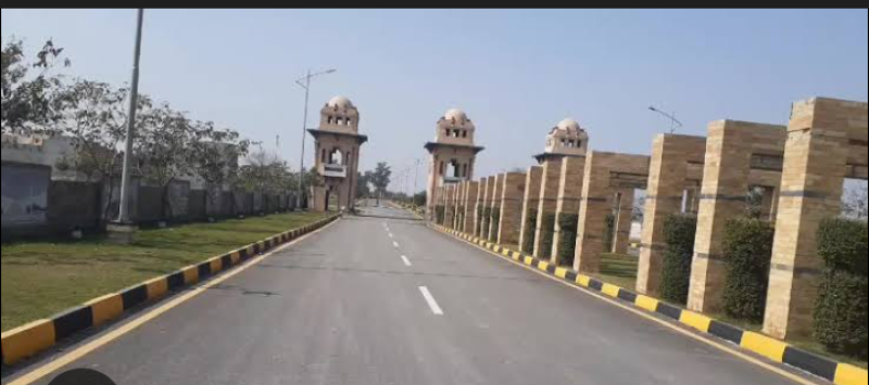 3.5 marla plot for sale in Faisalabad Samundari Road