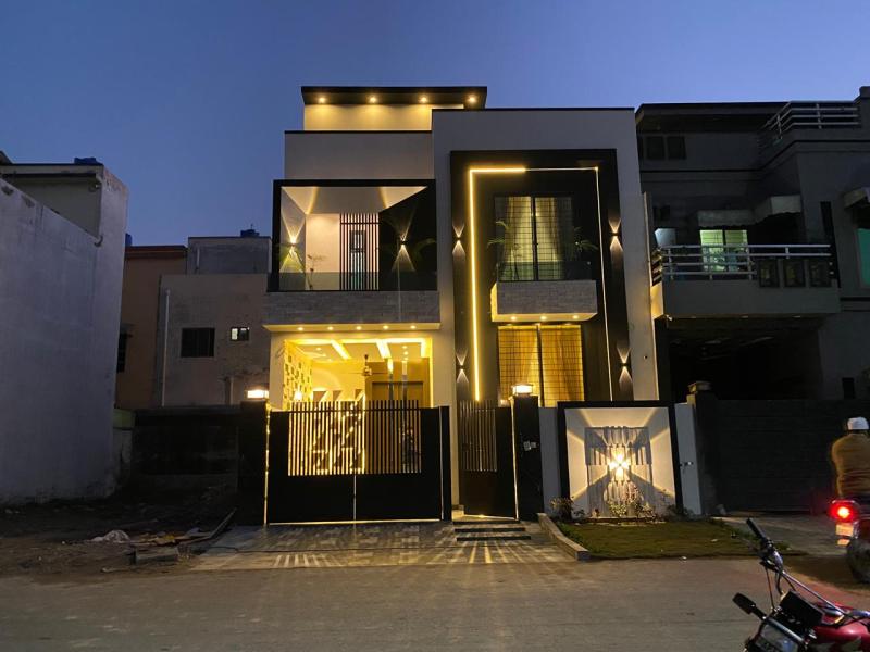 5 MARLA BRAND NEW HOUSE AVAILABLE FOR SALE (AT REASONABLE PRICE) IN CITI HOUSING GUJRANWALA 